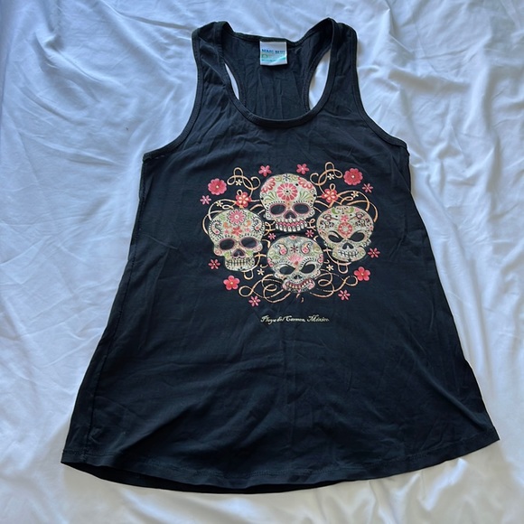 Black skull tank - Picture 1 of 4